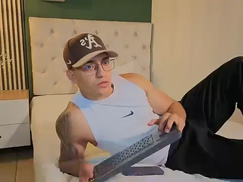 nathan gross online show from September 23, 3:53 am