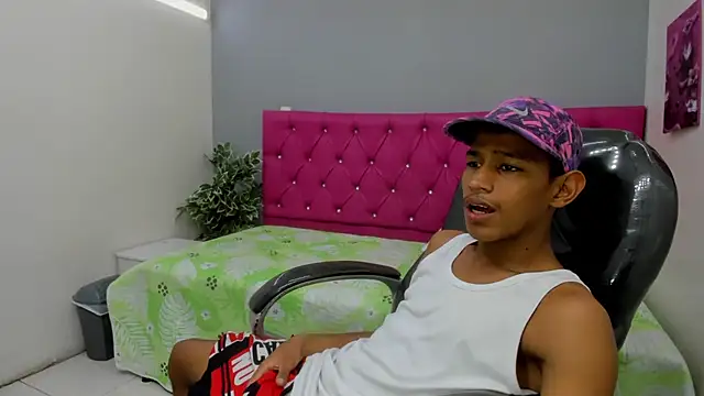 Rory castro online show from October 4, 7:23 pm