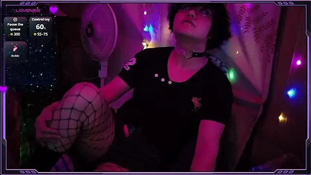 Ftm Bunny online show from May 8, 9:36 am