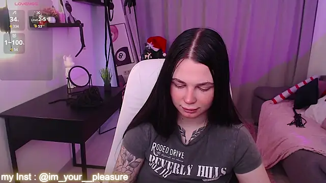 Michela Fruet online show from December 21, 1:24 am