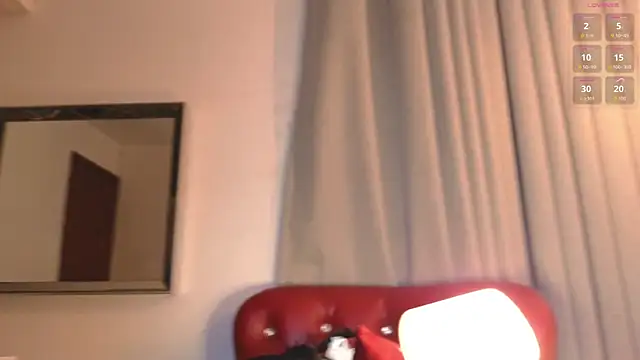 PrincePoppy online show from October 9, 8:40 pm