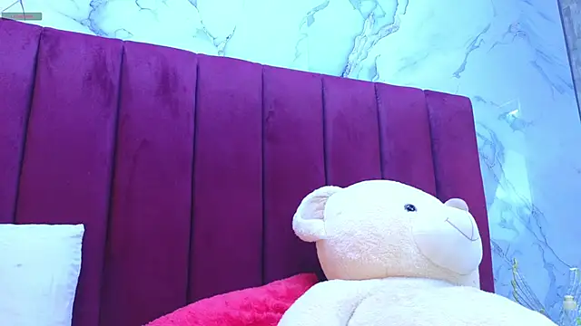 PrincePoppy online show from October 27, 8:35 pm