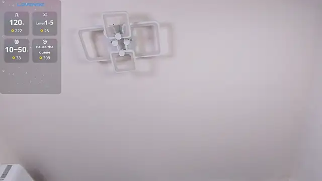 OdelynaFrake online show from December 19, 11:17 am