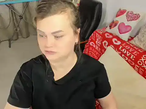 MildMature online show from December 2, 9:06 pm