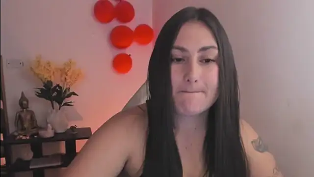 Snapshot of EmaTramel chatting on September 19, 8:53 pm EmaTramel online show from September 19, 8:53 pm