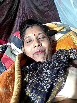 Savita992 online show from December 23, 8:01 am