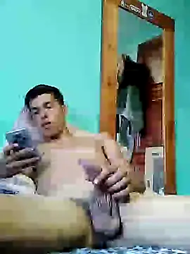 frankitocam4 online show from February 8, 10:24 pm