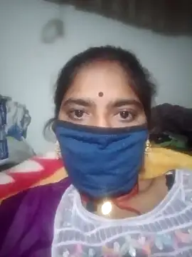 Snapshot of Daisygirl9 chatting on February 24, 1:36 am Daisygirl9 online show from February 24, 1:36 am