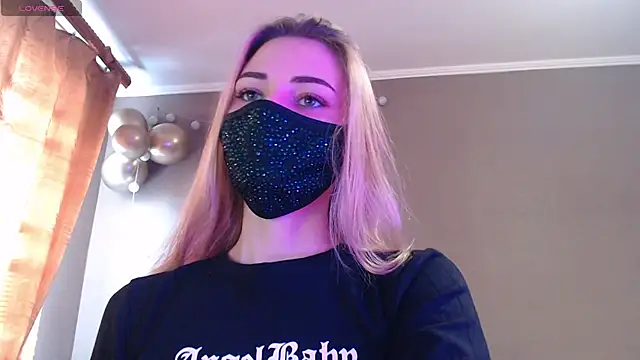 Iris lave online show from November 17, 10:32 am