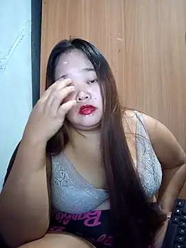sweetbigtits19 online show from May 7, 4:40 am