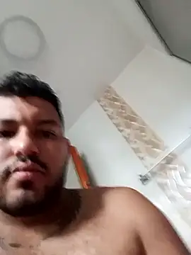 Snapshot of Frank0021 chatting on October 18, 12:06 pm Frank0021 online show from October 18, 12:06 pm