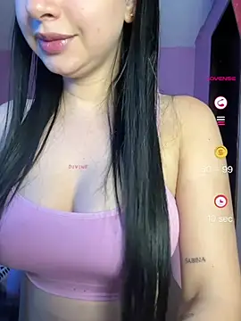 Snapshot of lucy_grey25 chatting on July 11, 3:48 pm lucy grey25 online show from July 11, 3:48 pm