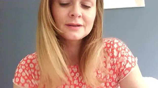 Snapshot of Ginger-bb chatting on September 13, 1:55 pm Ginger-bb online show from September 13, 1:55 pm