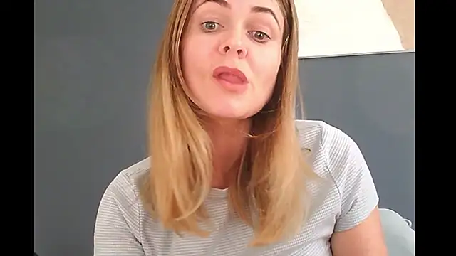 Snapshot of Ginger-bb chatting on September 20, 1:34 pm Ginger-bb online show from September 20, 1:34 pm