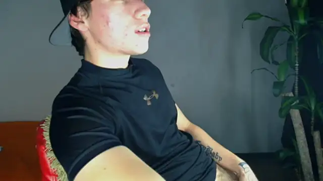 Logan sixxer online show from November 30, 6:23 pm