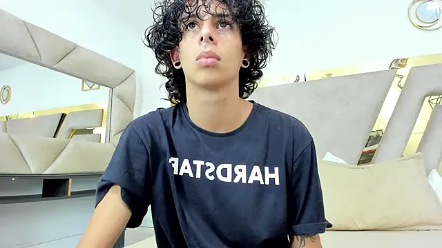 Ibratxandy online show from November 15, 7:10 pm