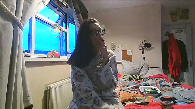 Mistress-Ivy51 online show from April 28, 4:50 am