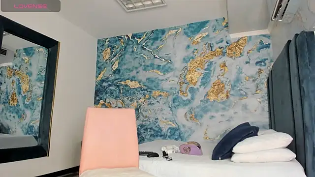 lesly cutee online show from April 6, 12:39 pm