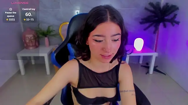 venuss09 s online show from November 13, 3:00 pm