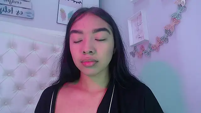 pocahontamoon online show from September 23, 1:25 pm