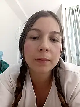 Arianna Moss online show from December 3, 2:30 am