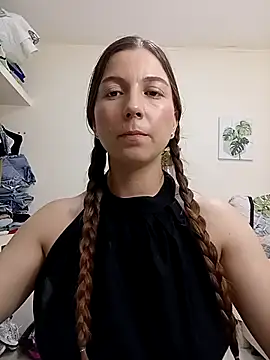 Arianna Moss online show from February 10, 11:31 pm