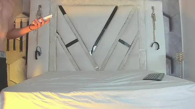 PeterBowel online show from September 24, 3:10 am