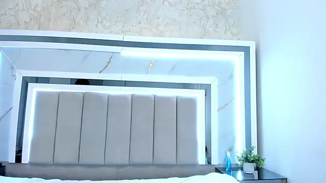 melodycharlotte online show from September 20, 12:06 pm