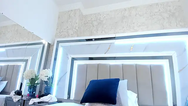 melodycharlotte online show from September 24, 12:19 pm