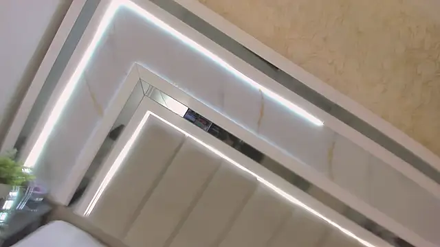 melodycharlotte online show from December 16, 12:32 pm