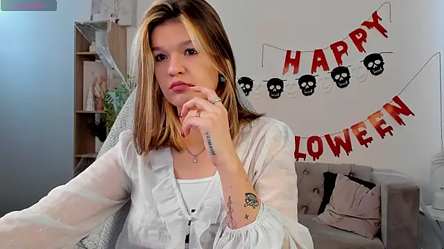 Kati Li online show from November 3, 10:16 am