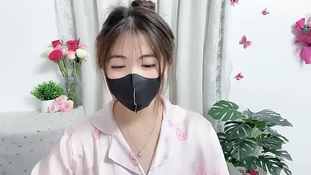 Amelia-babee online show from June 2, 1:35 pm