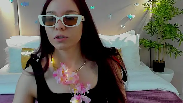 NoraHaynes online show from February 13, 3:13 am