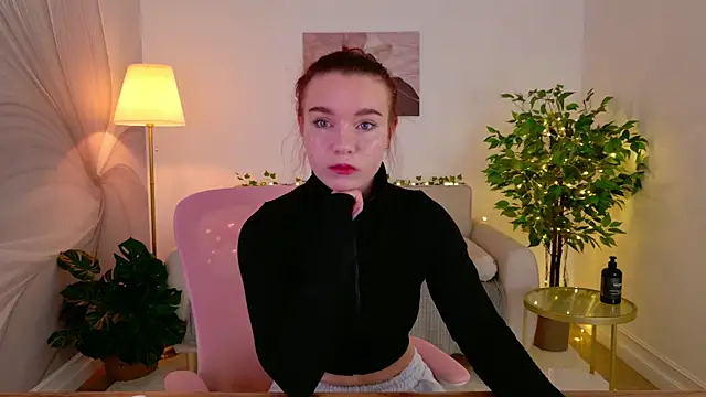 Snapshot of NoraHaynes chatting on July 14, 3:11 am NoraHaynes online show from July 14, 3:11 am