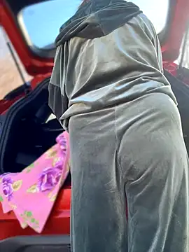 Milena-MilfaXXX online show from October 31, 6:03 am