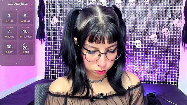 Rose 72 online show from November 6, 8:21 pm