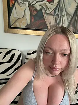 misstitmouseofficial online show from March 4, 12:11 pm