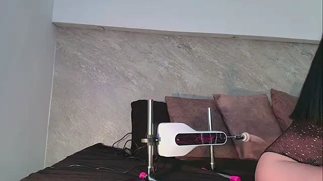 Dixie grey1 online show from February 21, 1:34 pm