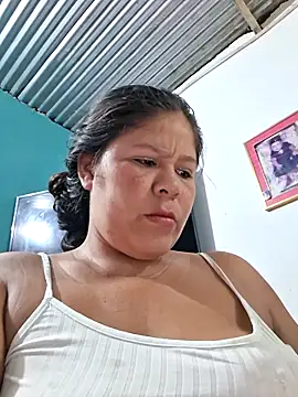 hotmom33 online show from November 6, 11:11 am