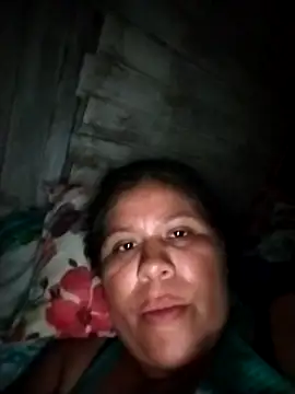 hotmom33 online show from December 21, 9:11 pm