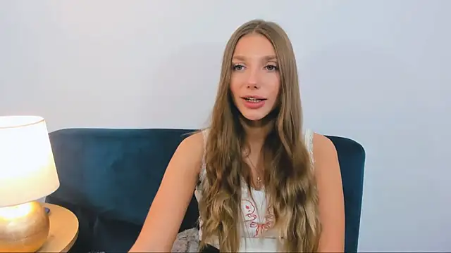 EmmaGorgeous online show from September 24, 5:27 pm