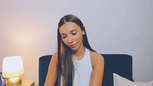 EmmaGorgeous online show from October 9, 6:17 pm