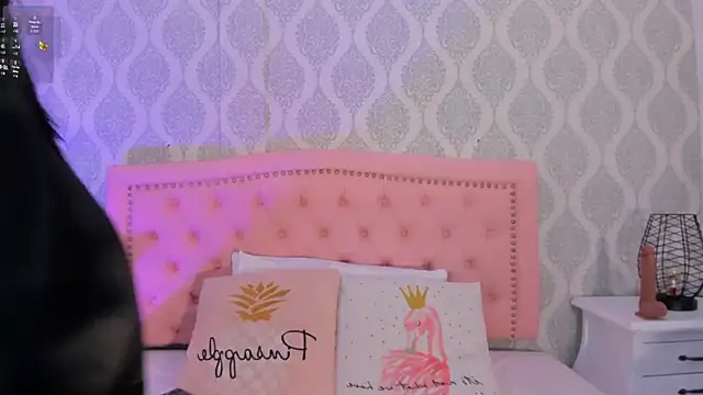 OnlyGia online show from November 12, 8:08 pm