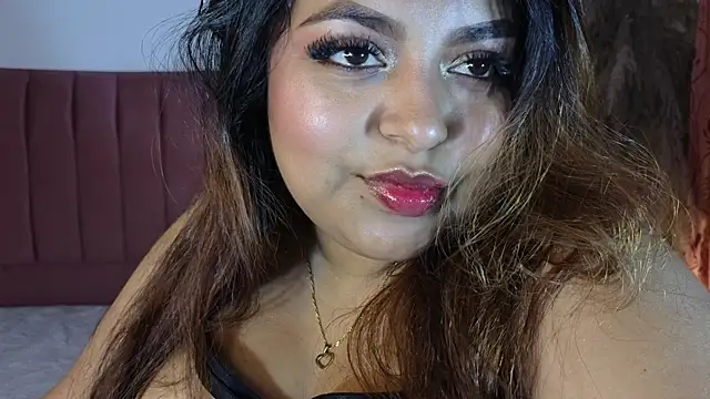 Snapshot of Hela_Collins chatting on October 17, 4:48 am Hela Collins online show from October 17, 4:48 am