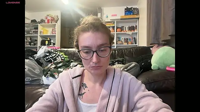 harleyblair online show from December 16, 11:10 pm