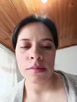 JenniferLegs online show from December 17, 7:53 pm