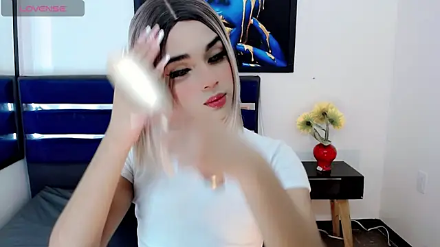 HANNAH BACKERS online show from September 15, 7:47 pm