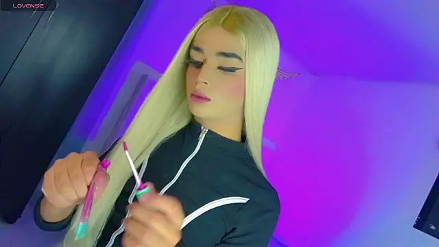 HANNAH BACKERS online show from October 5, 11:35 pm