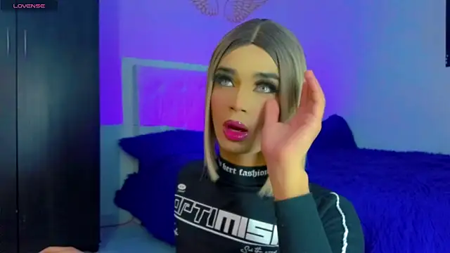 HANNAH BACKERS online show from October 8, 11:46 pm