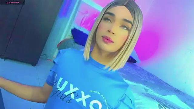 HANNAH BACKERS online show from October 15, 9:59 pm